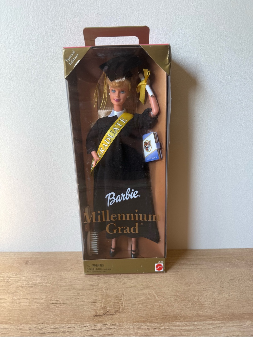 Barbie Doll Mattel Millennium Grad 2000 Graduate #25707 1999 NRFB
